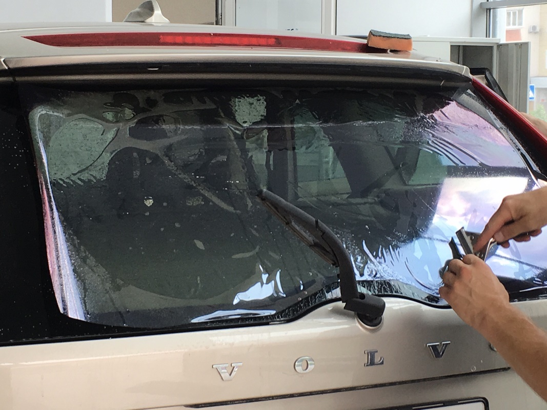 Как снять тонирующую пленку со стекла автомобиля? | Garage-style